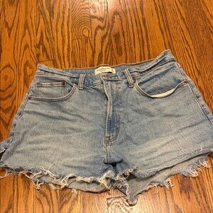 Abercrombie & Fitch The mom Jean Shorts curve love